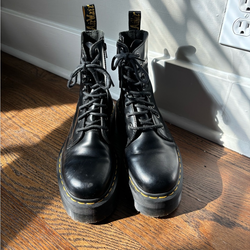 Doc Marten Black Jadon Platform Boot Size 8 Women’s 7 Men’s
